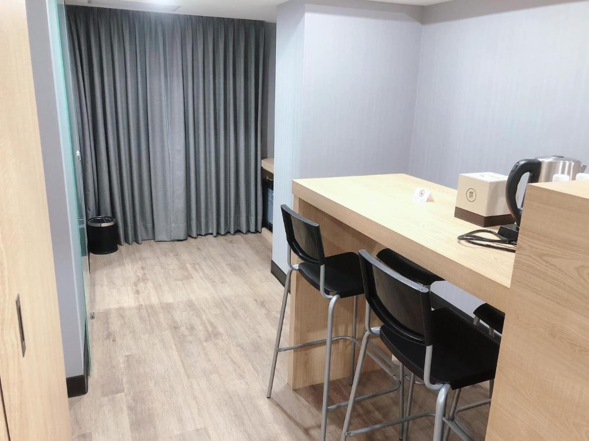 Cy Hotel Đài Bắc Ngoại thất bức ảnh