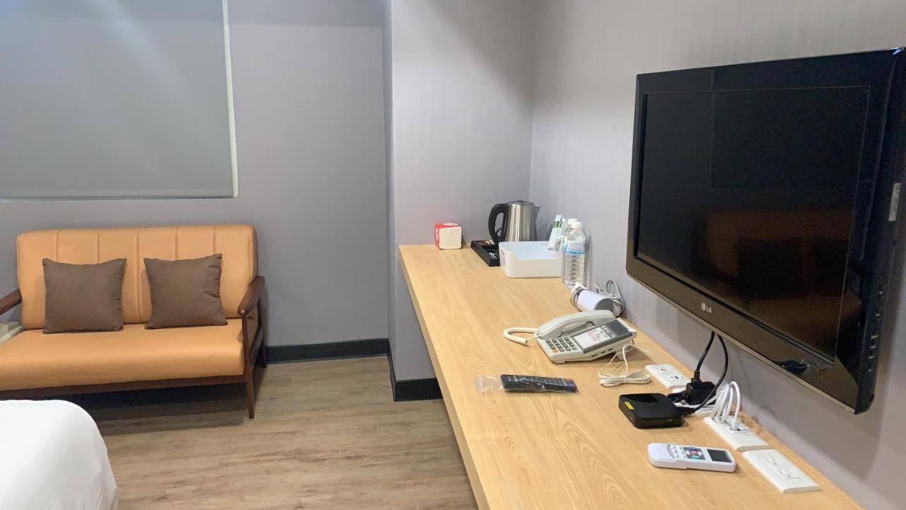 Cy Hotel Đài Bắc Ngoại thất bức ảnh